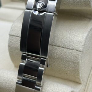 Rolex Daytona white dial with steel bracelet