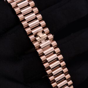 Pre-owned ladies diamond accent dress watch