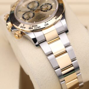 Used Swiss made mechanical watch profile