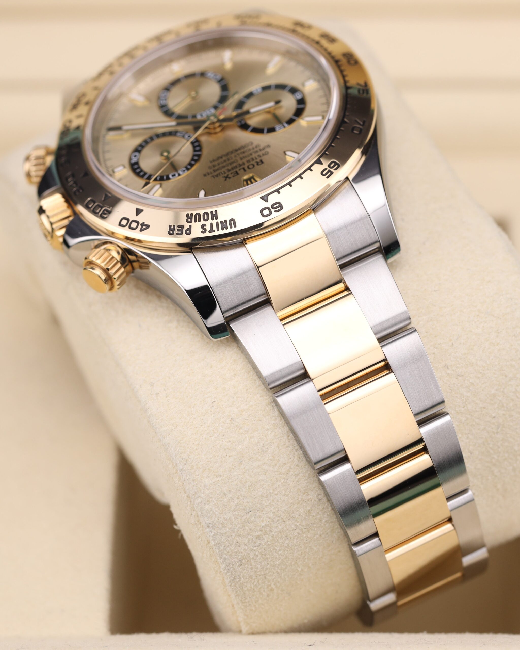 Used Swiss made mechanical watch profile