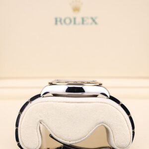 Pre-owned stainless steel chronograph wristwatch