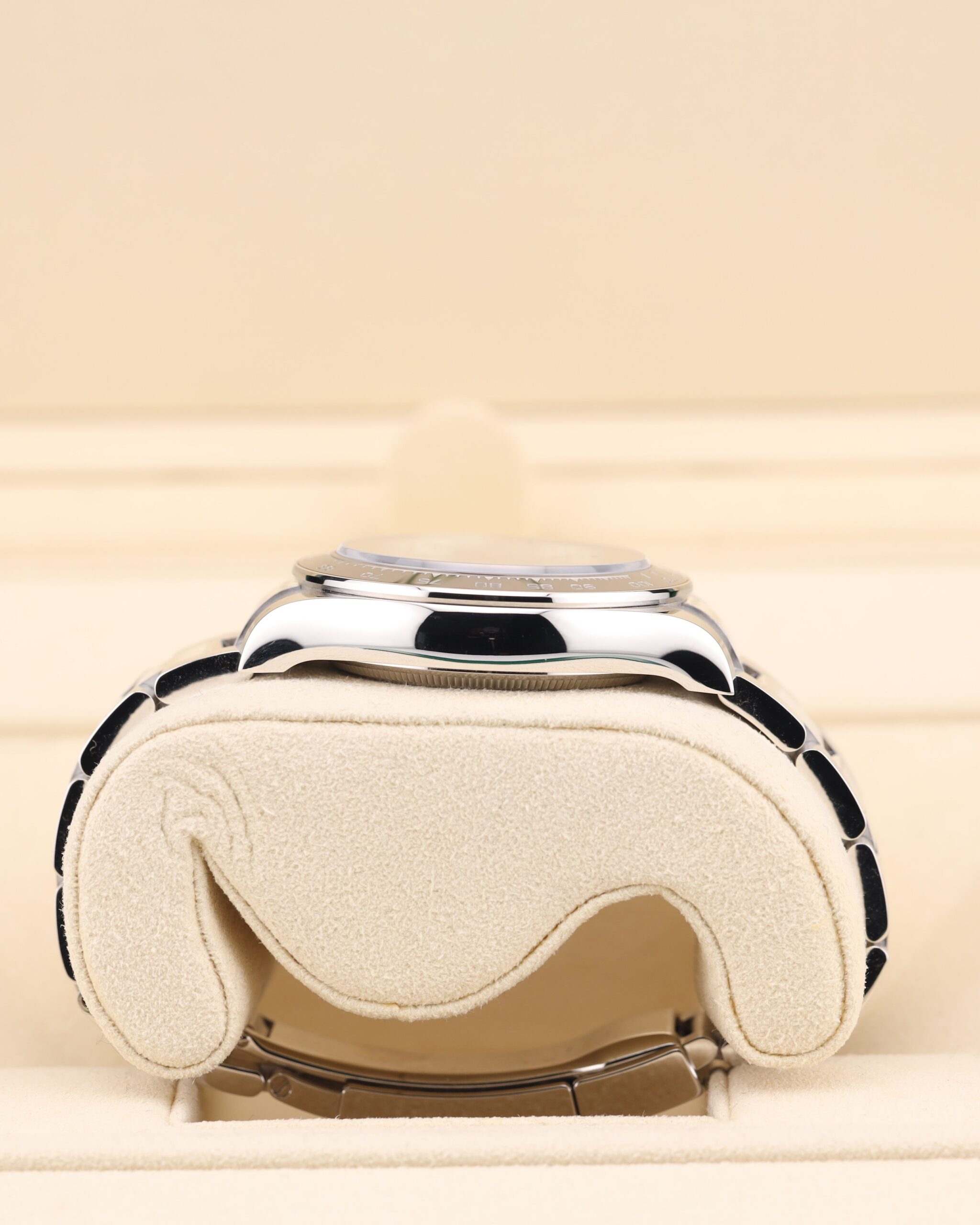Pre-owned moonphase wrist watch