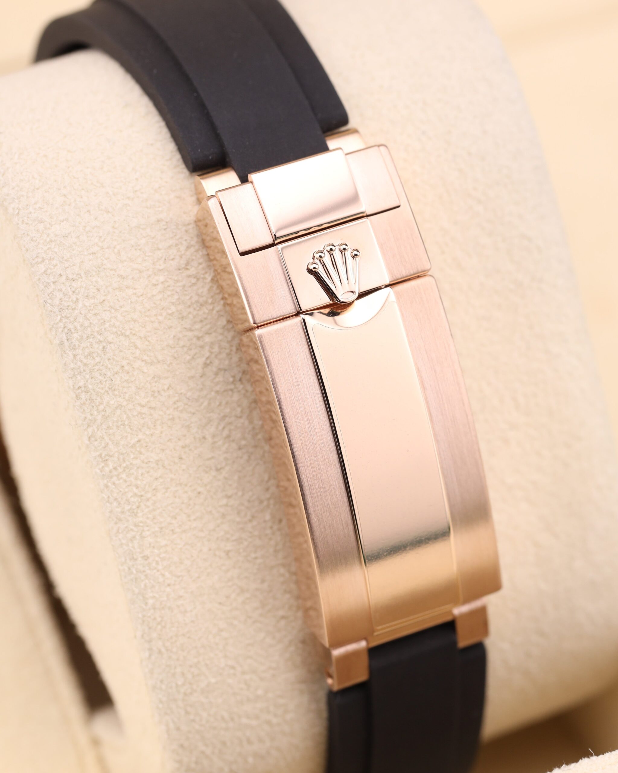 Men's vintage dress automatic watch close-up