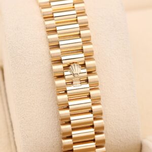 Men's vintage dress automatic watch close-up