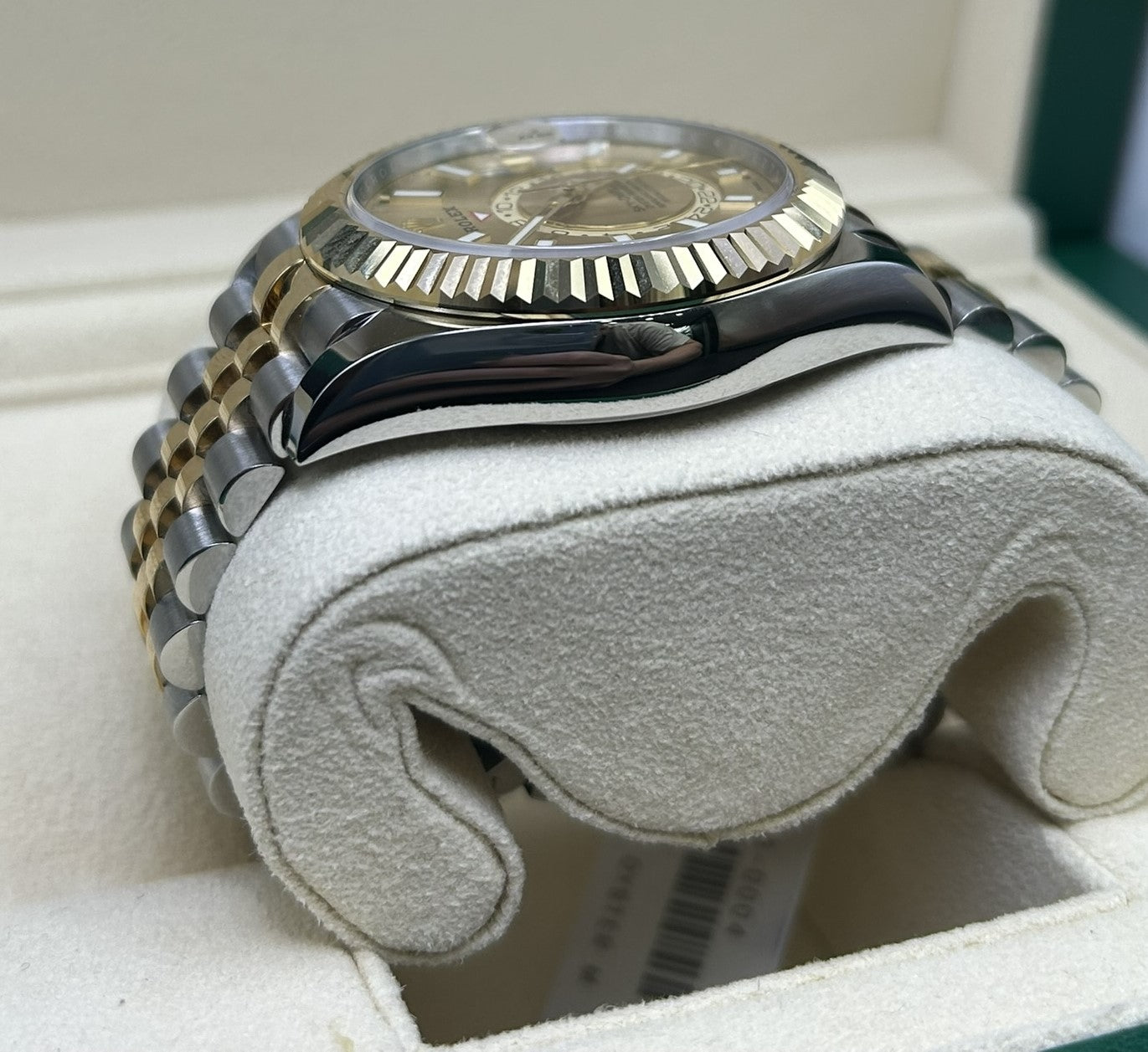 Classic vintage diver mechanical watch