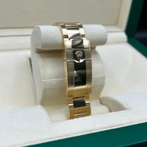 Vintage slim case men's automatic watch