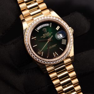 Men's vintage dress automatic watch close-up