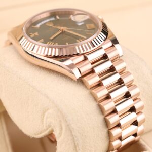 Pre-owned stainless steel chronograph watch