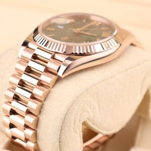Vintage diver mechanical watch close-up