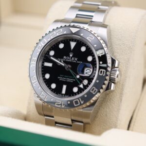 Men's vintage dress automatic watch dial