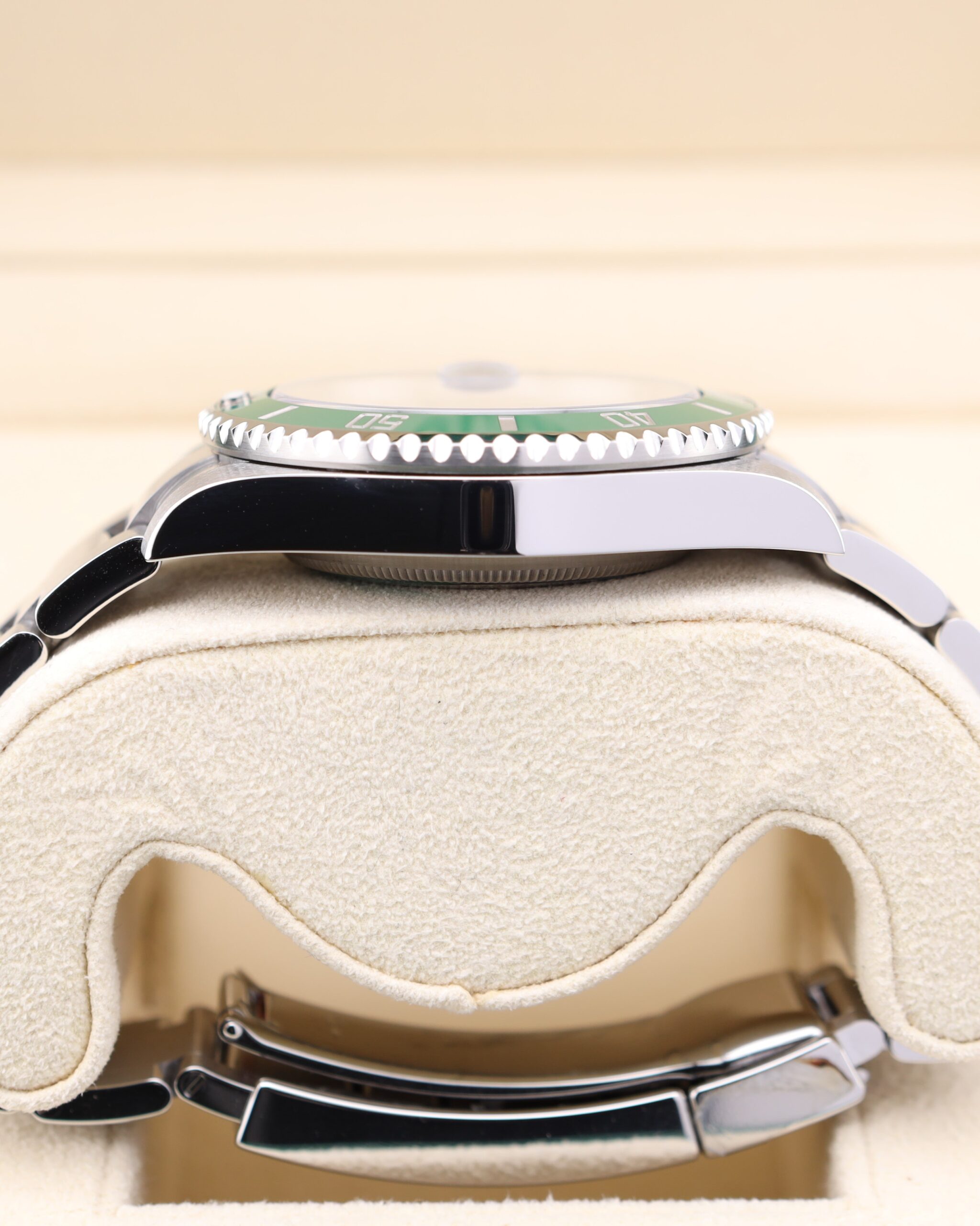 Vintage diver mechanical watch close-up