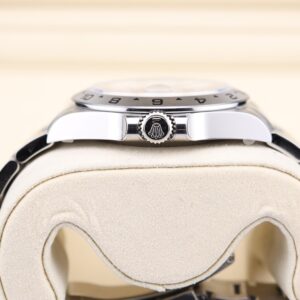 Classic pre-owned automatic dress watch