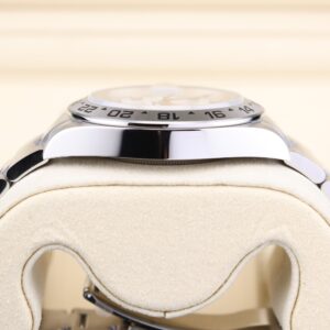 Men's vintage dress automatic watch with leather strap