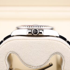 Men's vintage dress automatic watch with leather strap