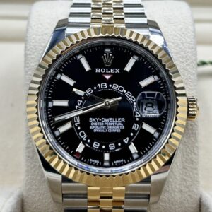 Classic pre-owned automatic dress watch