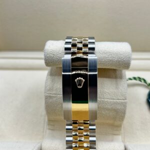 Classic pre-owned automatic dress watch