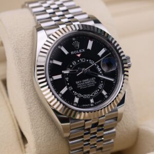 Vintage slim case men's automatic watch