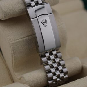 Pre-owned stainless steel chronograph wristwatch