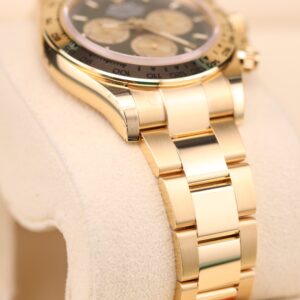 Men's vintage dress automatic watch with leather strap
