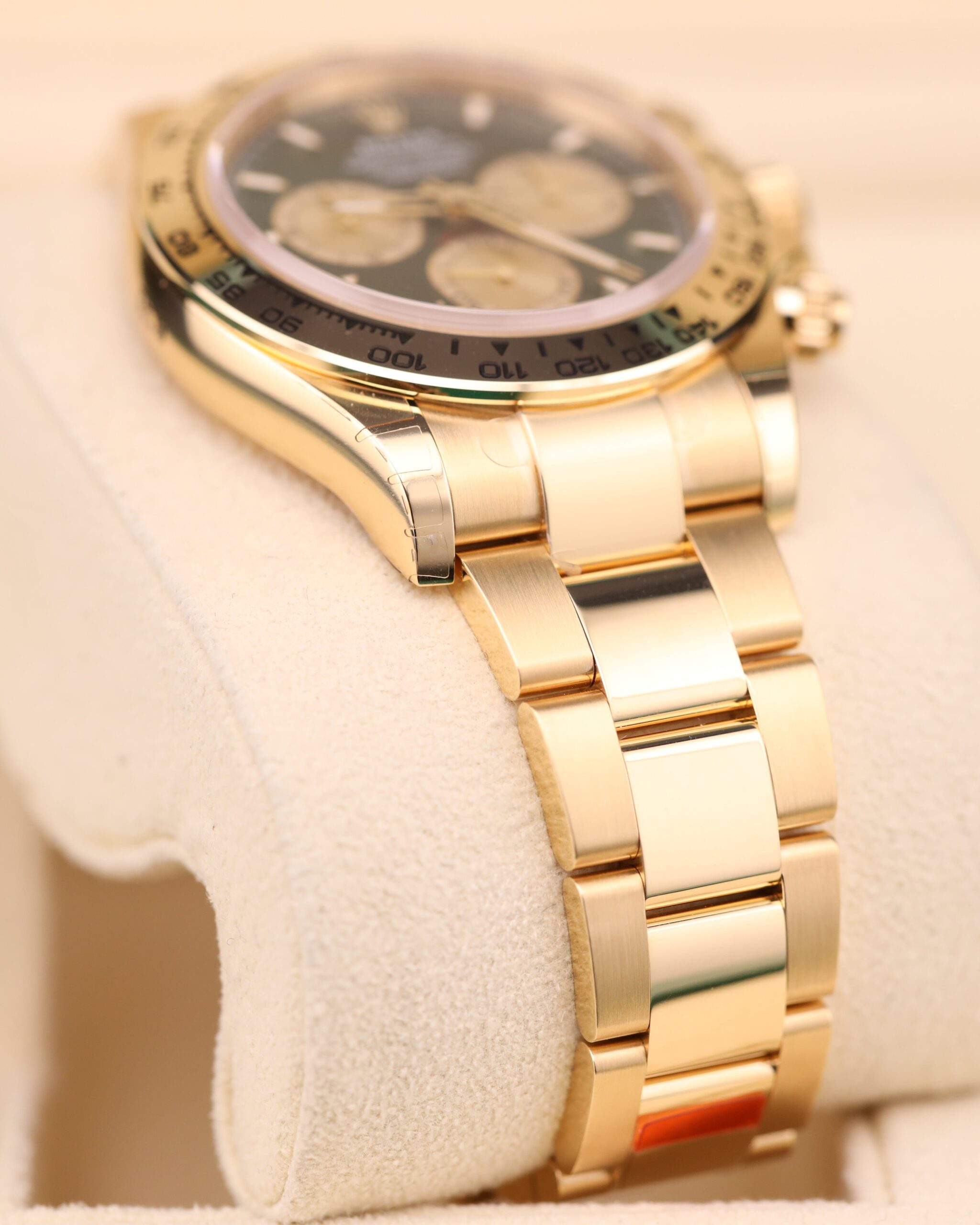 Men's vintage dress automatic watch with leather strap