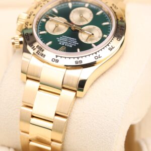 Used Swiss made mechanical watch with classic dial
