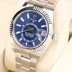 Classic pre-owned automatic dress watch