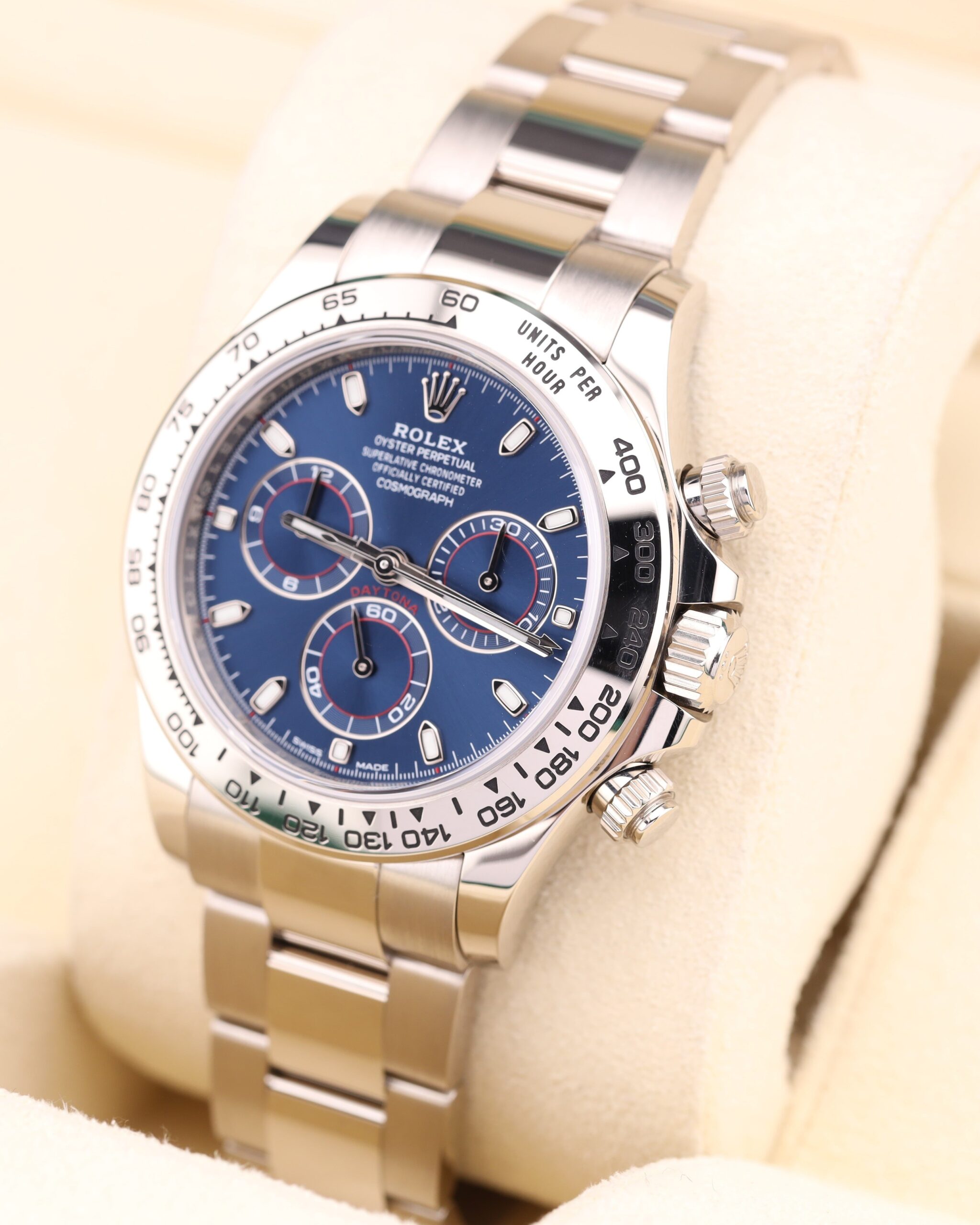 Men's vintage dress automatic watch with leather strap
