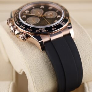 Vintage slim case men's watch profile