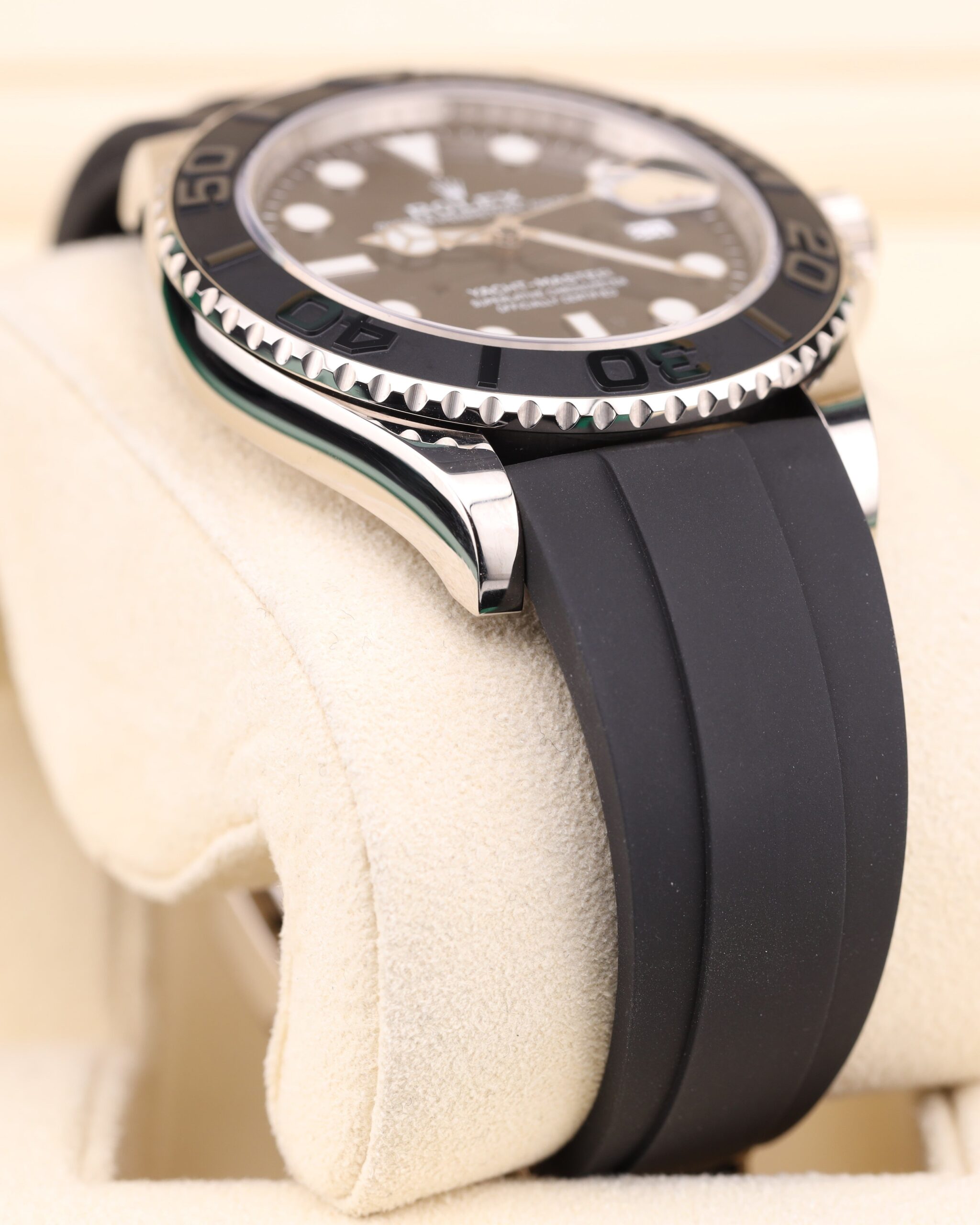 Men's vintage dress automatic watch with leather strap