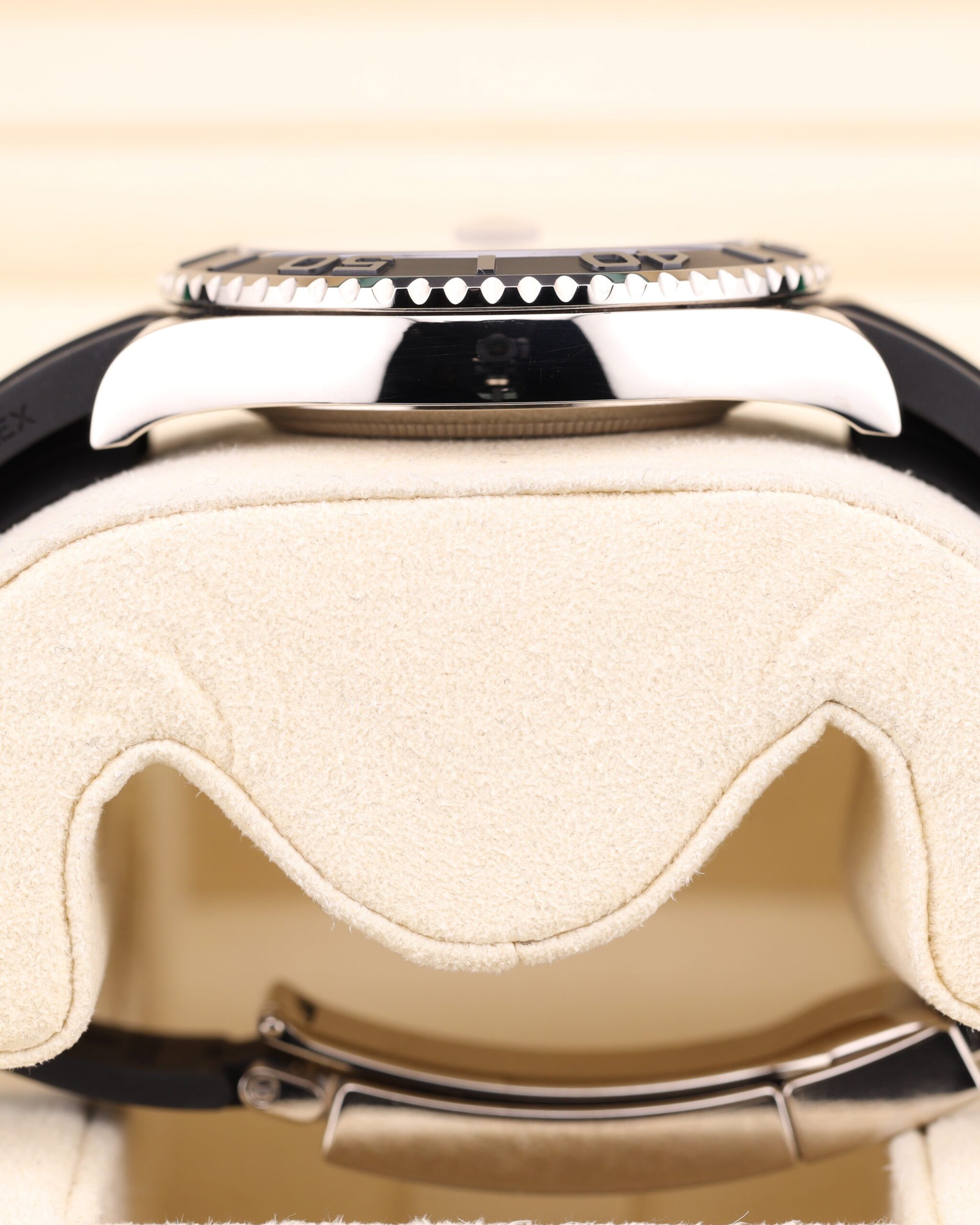 Vintage slim case men's watch with simple dial