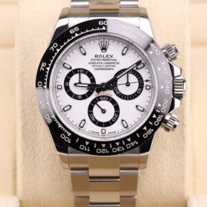 Pre-owned automatic dress watch with classic dial