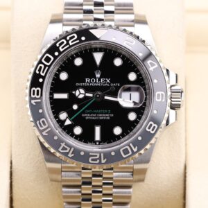 Elegant vintage diver mechanical watch