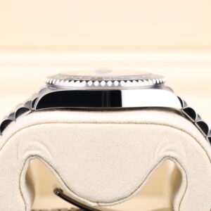 Pre-owned stainless steel chronograph watch