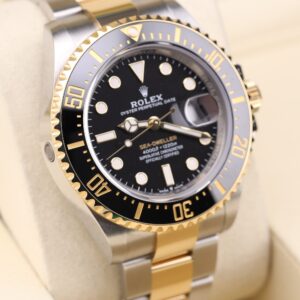 Vintage slim case men's automatic watch