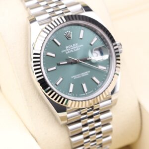 Men's vintage dress automatic watch with leather strap