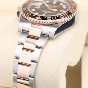 Pre-owned stainless steel chronograph wristwatch