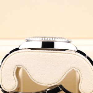 Men's vintage dress automatic watch close-up