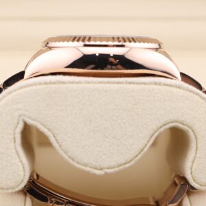 Pre-owned automatic dress watch with leather strap