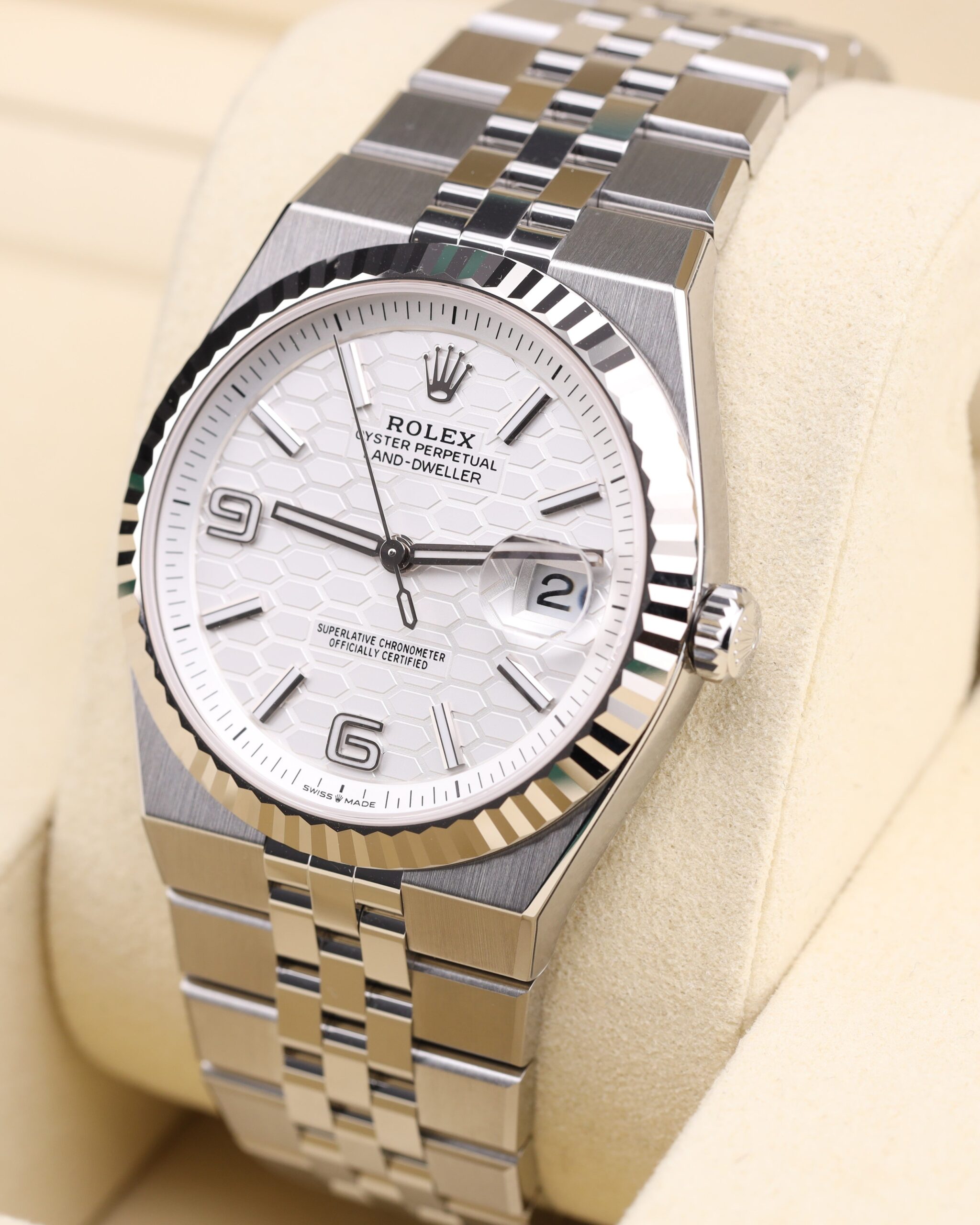 Men's vintage dress automatic watch with leather strap
