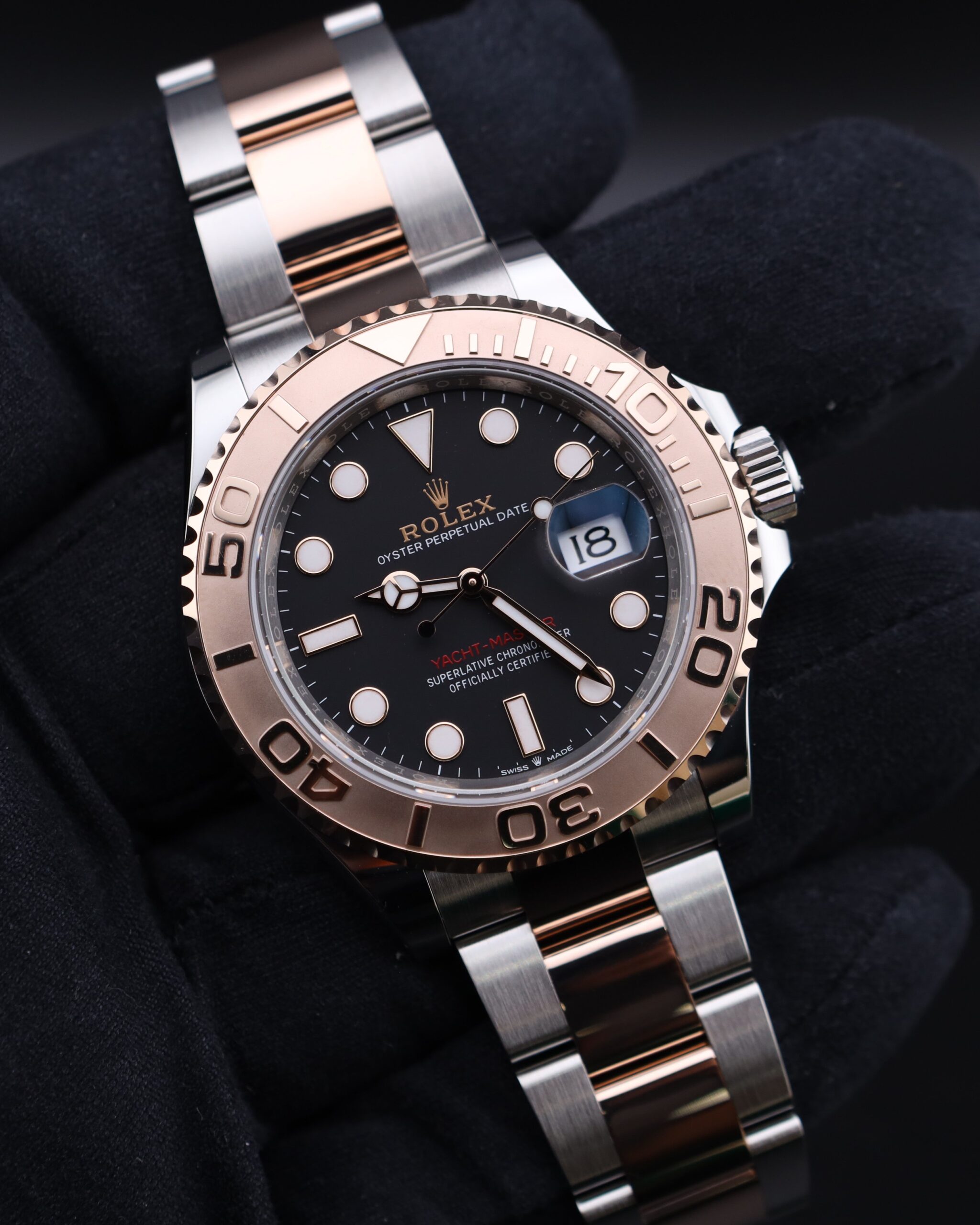 Men's vintage dress automatic watch dial