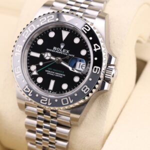 Men's vintage dress automatic watch dial