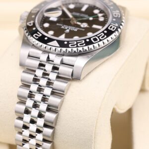 Classic pre-owned automatic dress watch