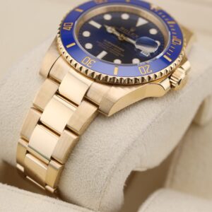 Classic pre-owned automatic dress watch
