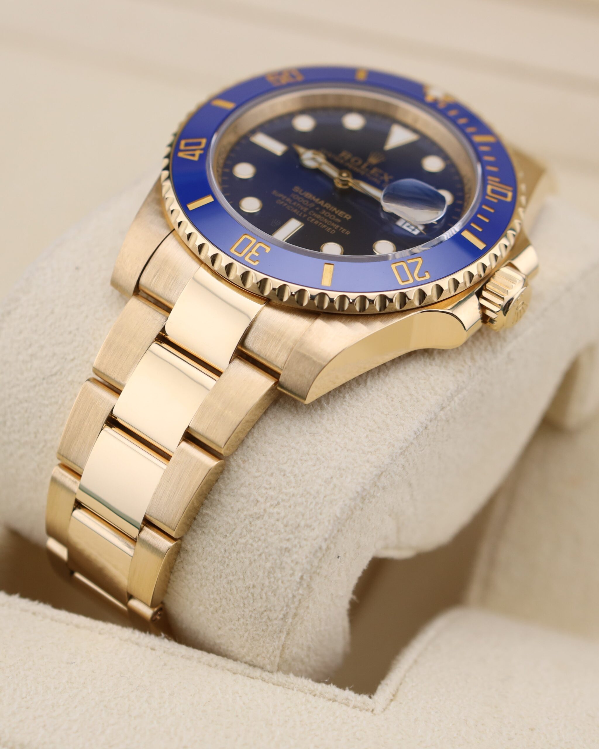 Classic pre-owned automatic dress watch