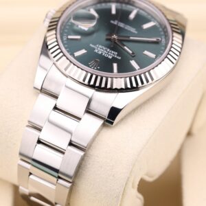 Pre-owned stainless steel chronograph with detailed subdials