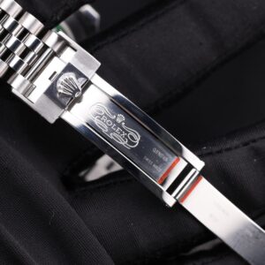 Classic pre-owned automatic dress watch
