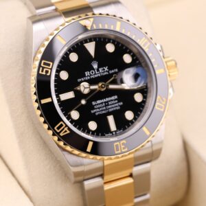 Pre-owned automatic dress watch with black dial