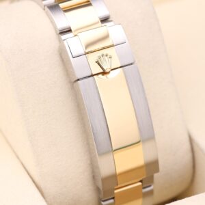 Men's vintage dress automatic watch with leather strap