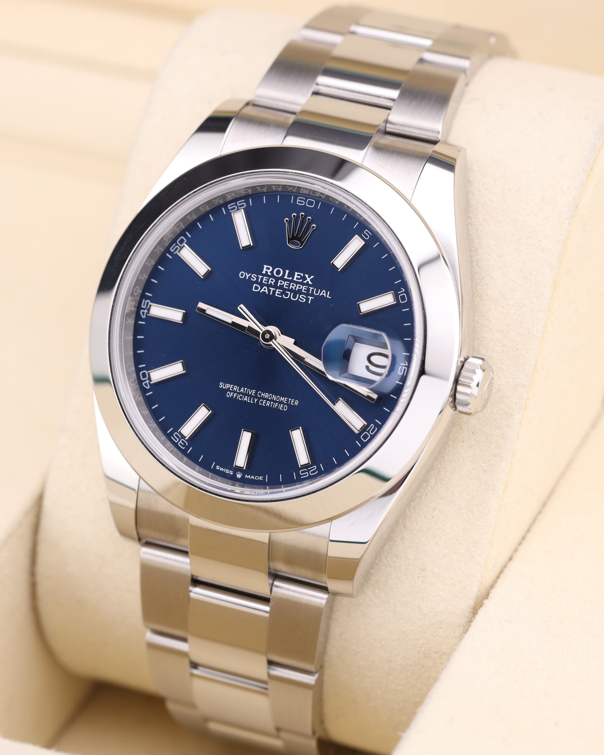 Men's vintage dress automatic watch face