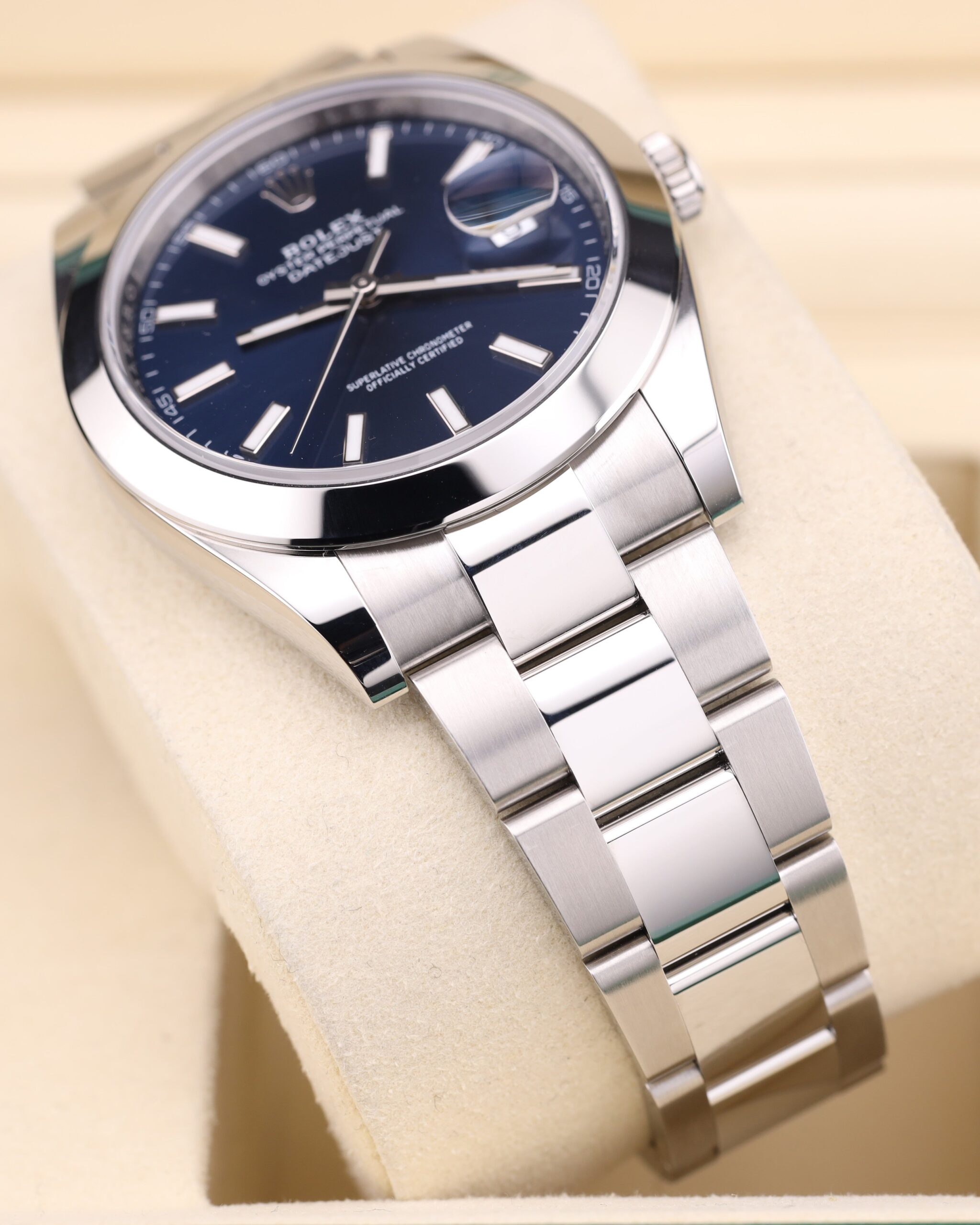 Vintage diver mechanical watch close-up